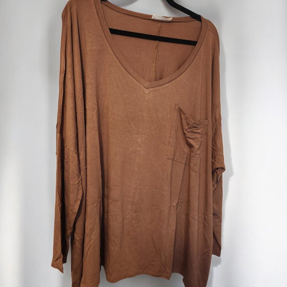 ✨ Zenana Oversized V-Neck Pocket Top | Ultra Soft Rayon | 1X–3X ✨ - Picture 3 of 9